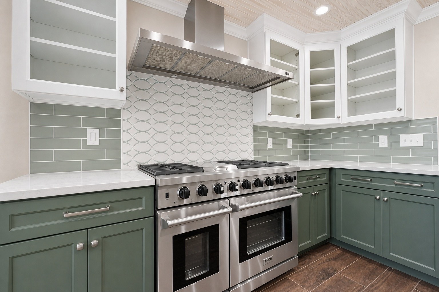 Finished kitchen range and tile backsplash detail